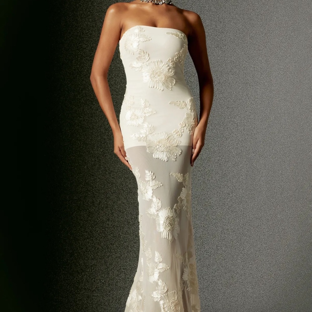 Elegant Cream Floral Embroidered Dress BellaBarnett Deliyn